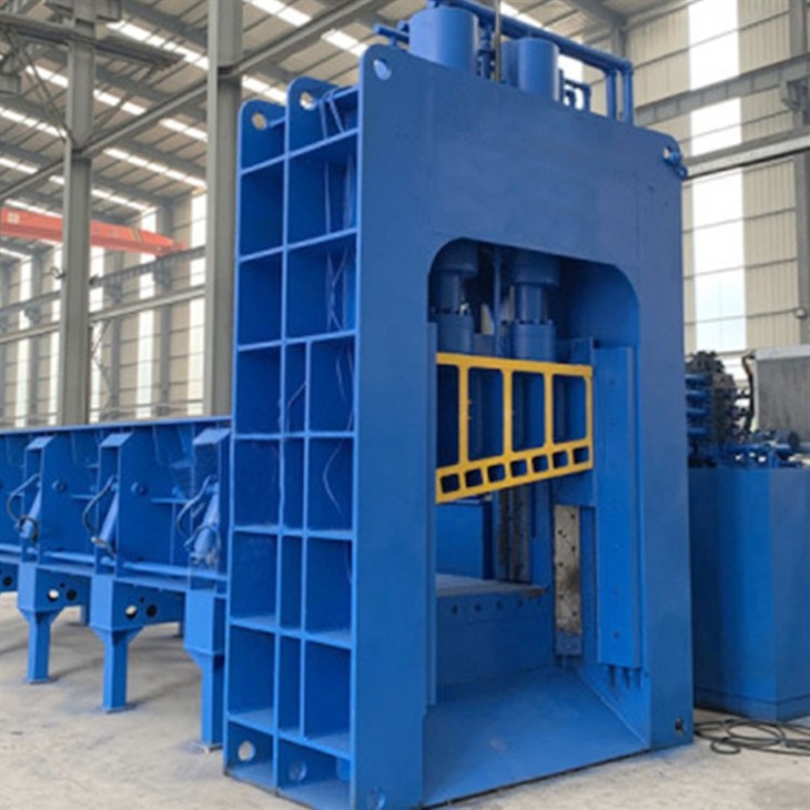 Scrap Metal Gantry Cutting Machine5